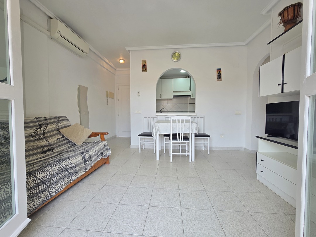 Ático con vistas al mar en Acequión, Torrevieja — 3 dorm. a 300m de la playa