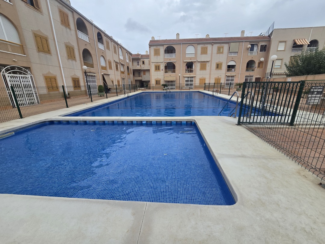 Ático con vistas al mar en Acequión, Torrevieja — 3 dorm. a 300m de la playa