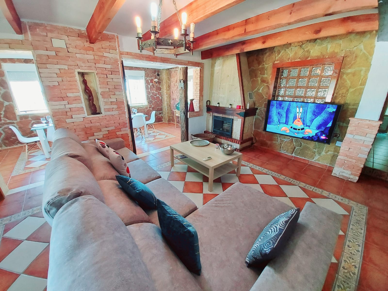 Villa independiente con apartamento de invitados en Vistabella — 495.000 EUR