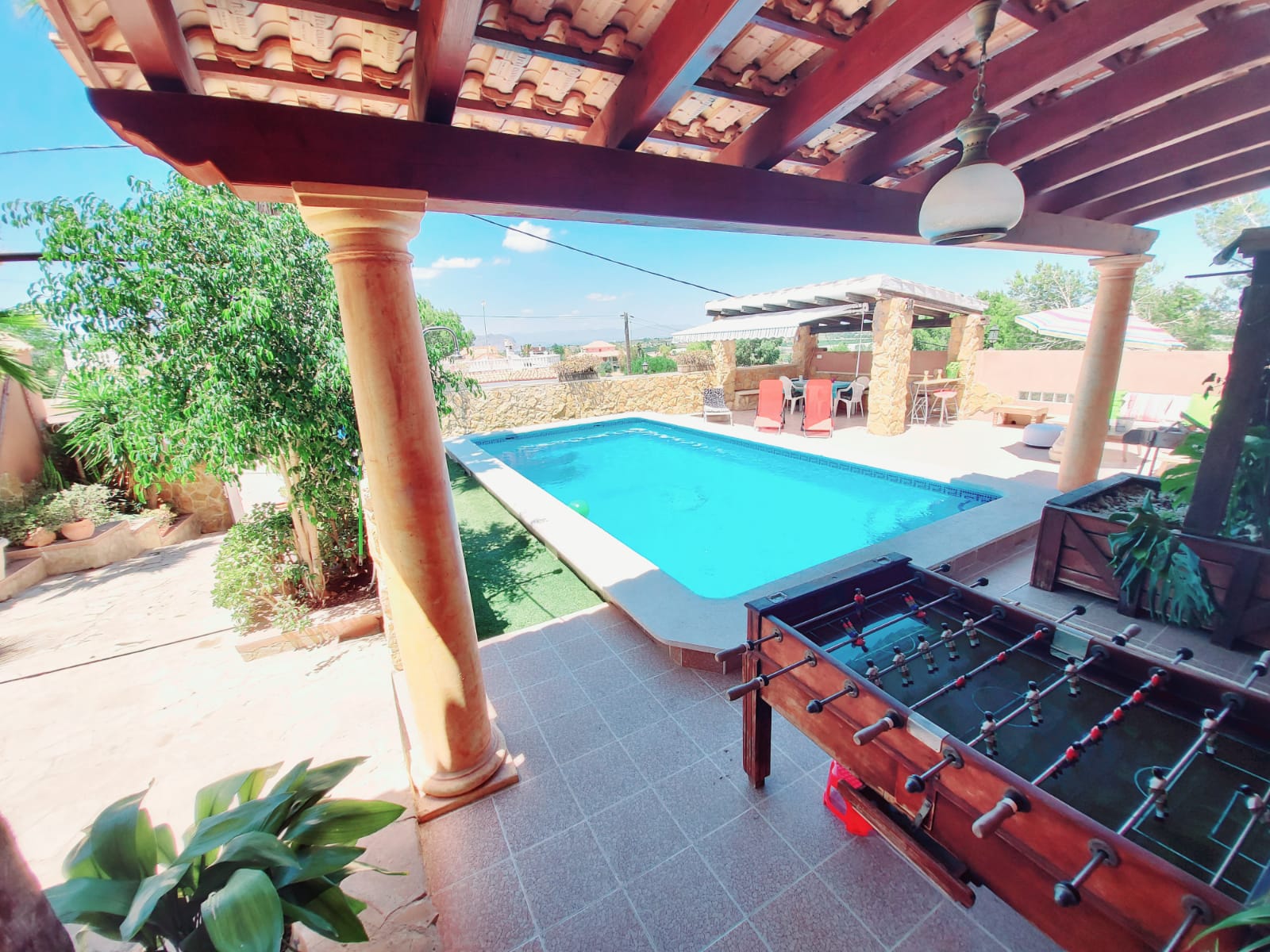 Villa independiente con apartamento de invitados en Vistabella — 495.000 EUR