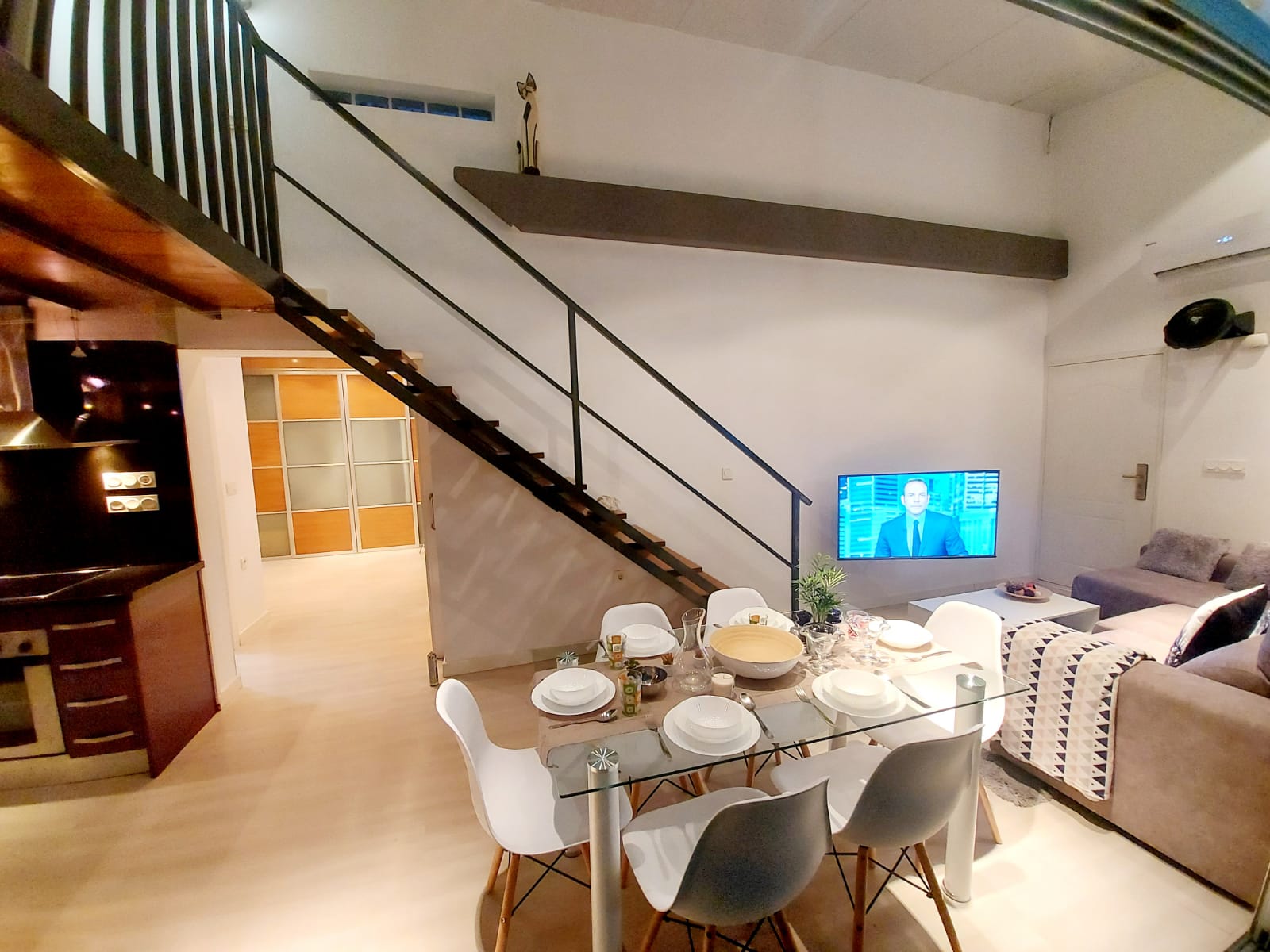 Villa independiente con apartamento de invitados en Vistabella — 495.000 EUR