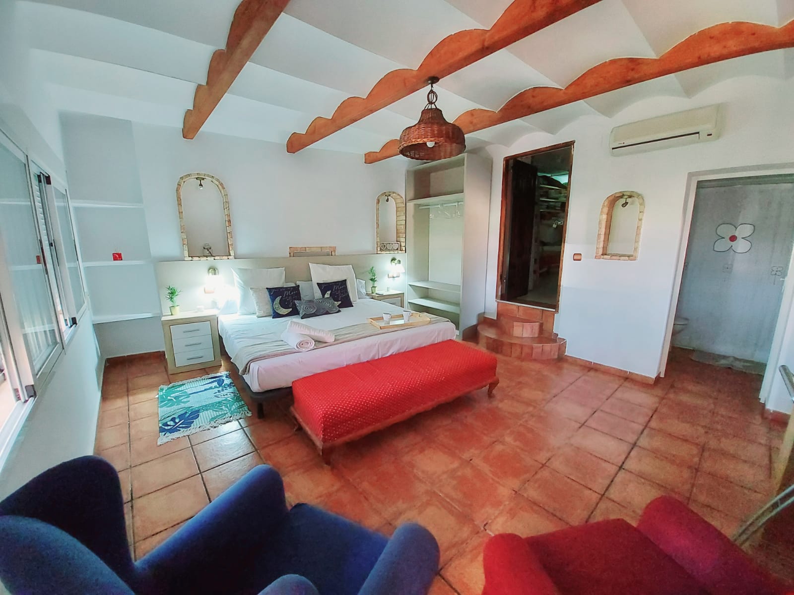 Villa independiente con apartamento de invitados en Vistabella — 495.000 EUR