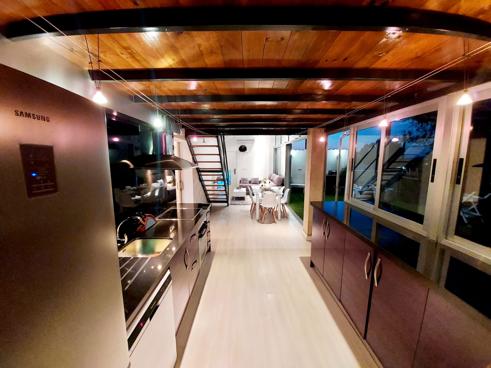 Villa independiente con apartamento de invitados en Vistabella — 495.000 EUR