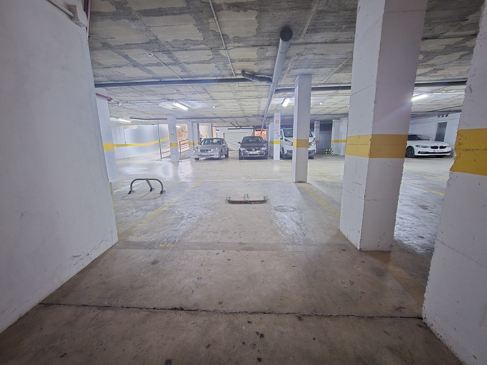 Parking privado en La Loma, Torrevieja — La comodidad de llegar y aparcar siempre