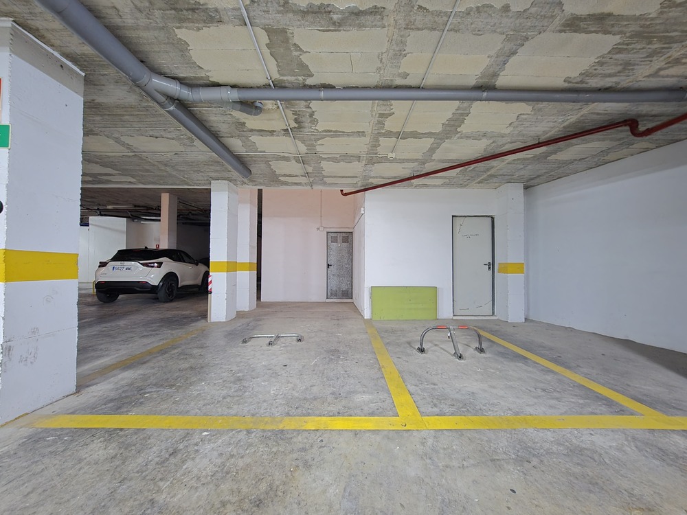 Parking privado en La Loma, Torrevieja — La comodidad de llegar y aparcar siempre