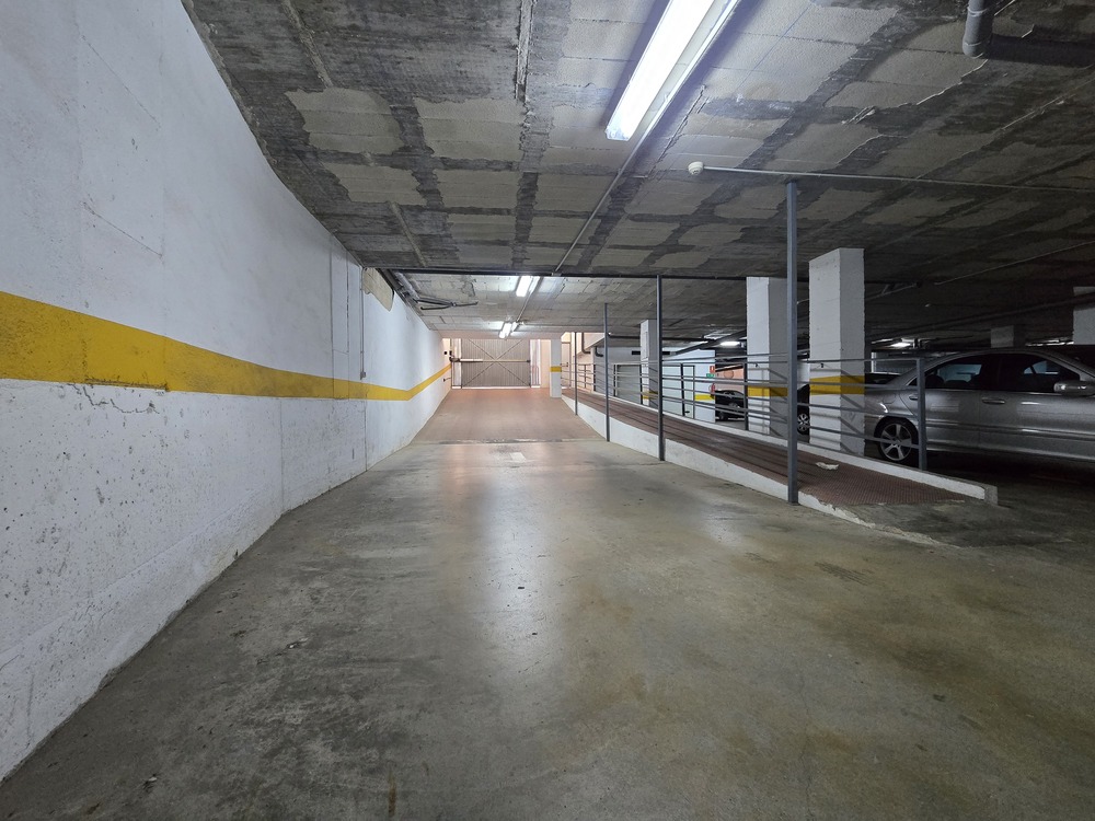 Parking privado en La Loma, Torrevieja — La comodidad de llegar y aparcar siempre