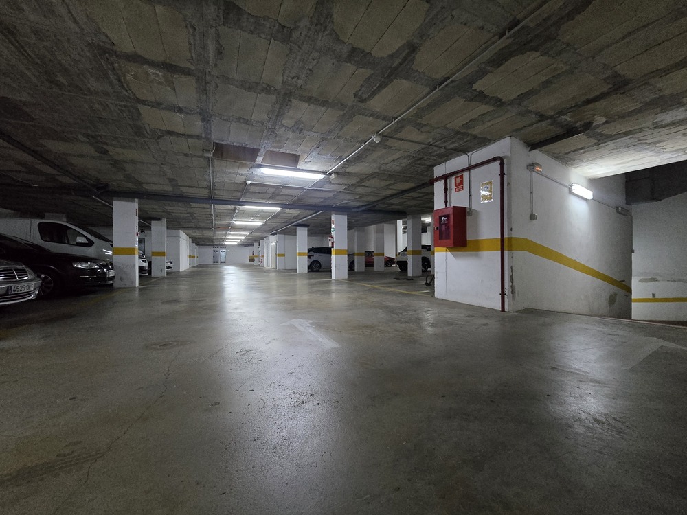 Parking privado en La Loma, Torrevieja — La comodidad de llegar y aparcar siempre
