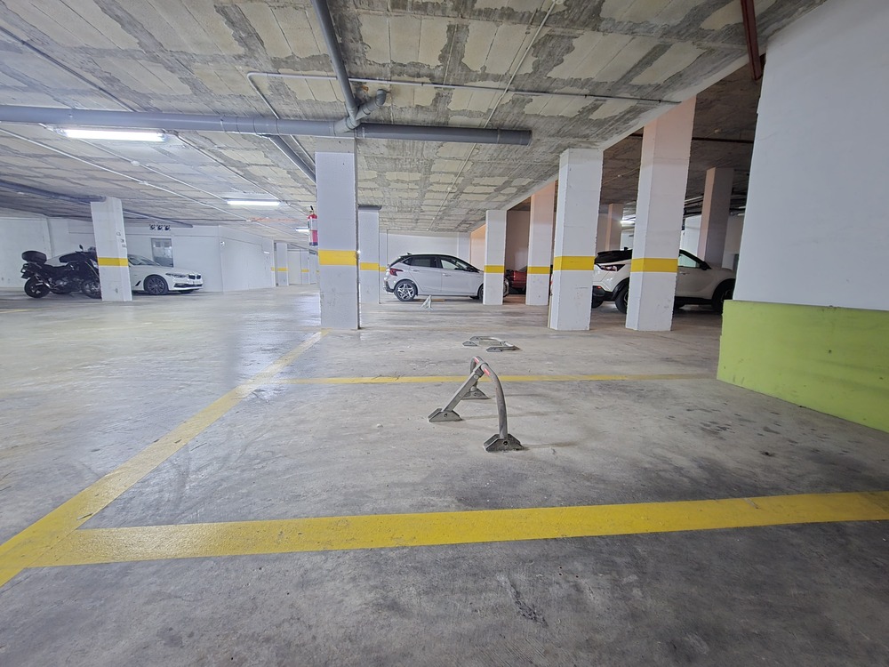 Parking en La Loma, Torrevieja: tu plaza privada a solo 700 metros del mar