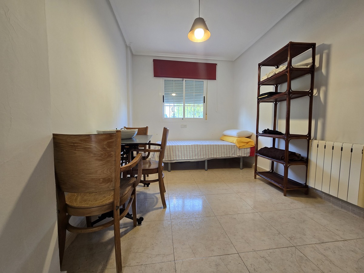 Dúplex con vistas al mar y piscina en Mil Palmeras — 3 dorm. y 119 m²
