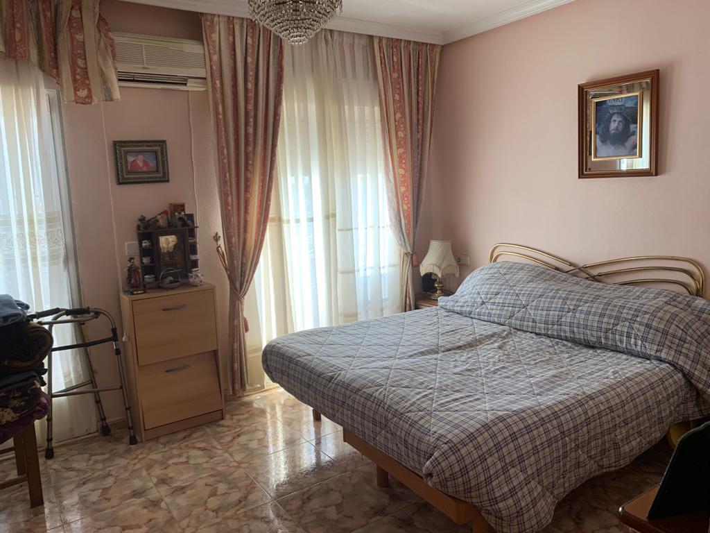 Restaurante con vivienda en La Zenia, 1000m2 de parcela — tu proyecto de vida
