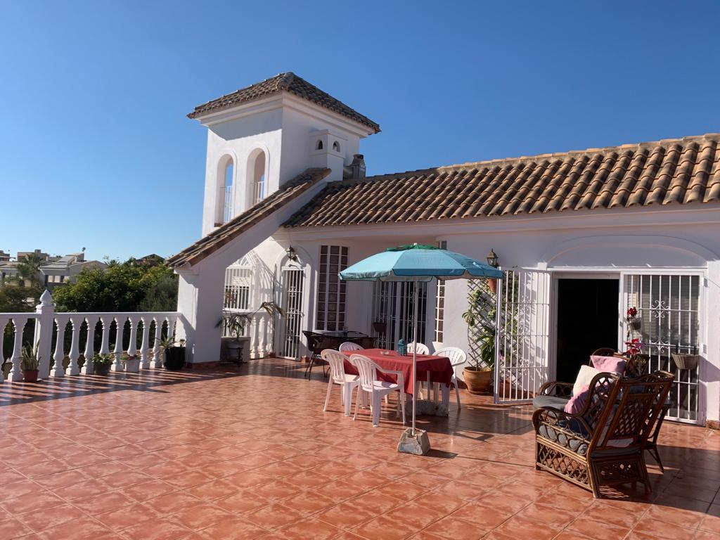 Restaurante con vivienda en La Zenia, 1000m2 de parcela — tu proyecto de vida