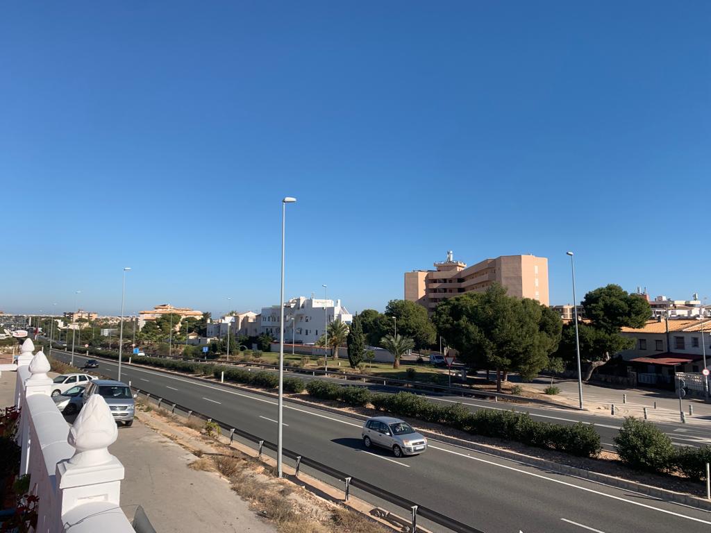 Restaurante con vivienda en La Zenia, 1000m2 de parcela — tu proyecto de vida