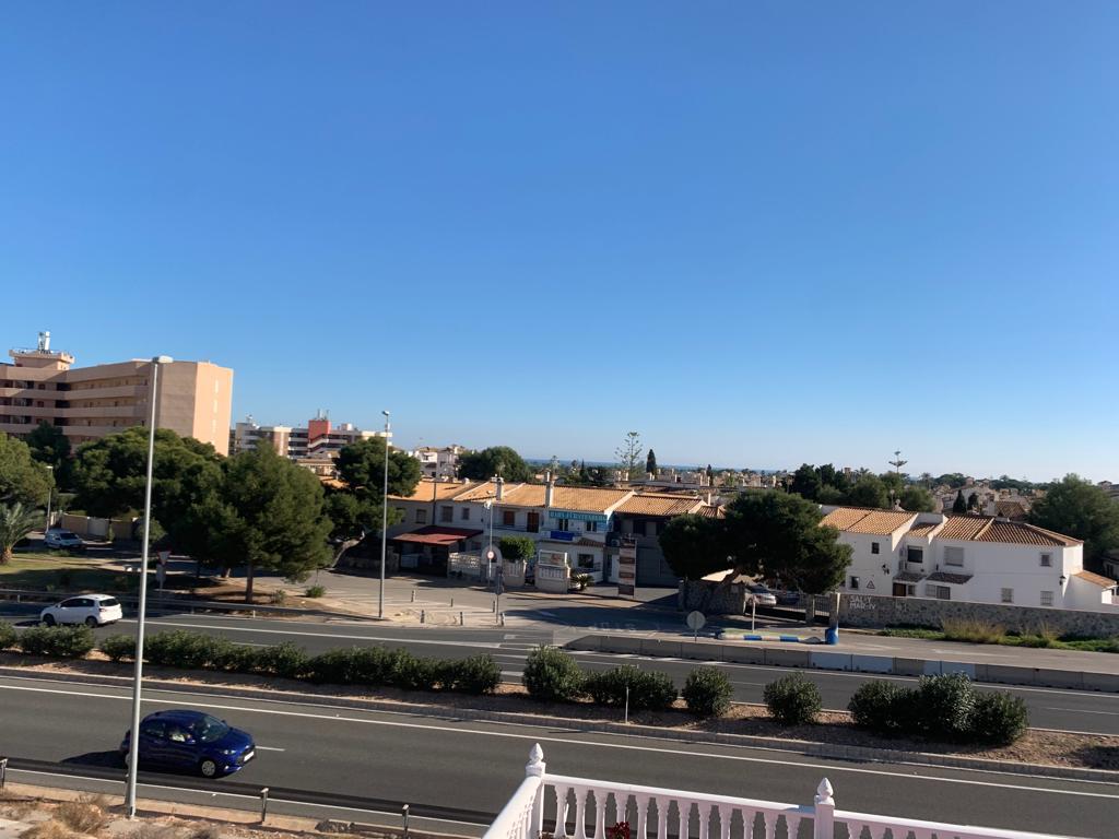 Restaurante con vivienda en La Zenia, 1000m2 de parcela — tu proyecto de vida