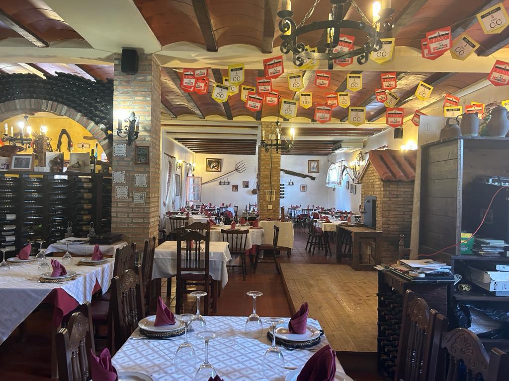 Restaurante con vivienda en La Zenia, 1000m2 de parcela — tu proyecto de vida