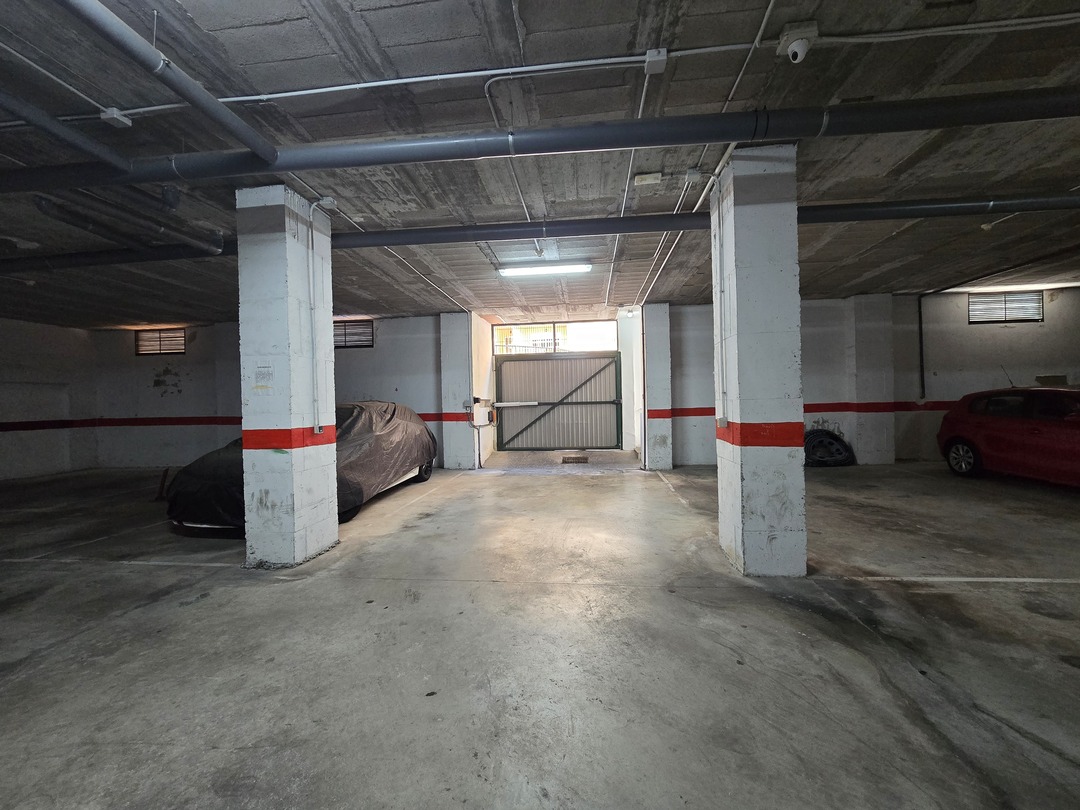 Ático con terraza esquinera de 40 m² en La Loma, Torrevieja — incluye garaje