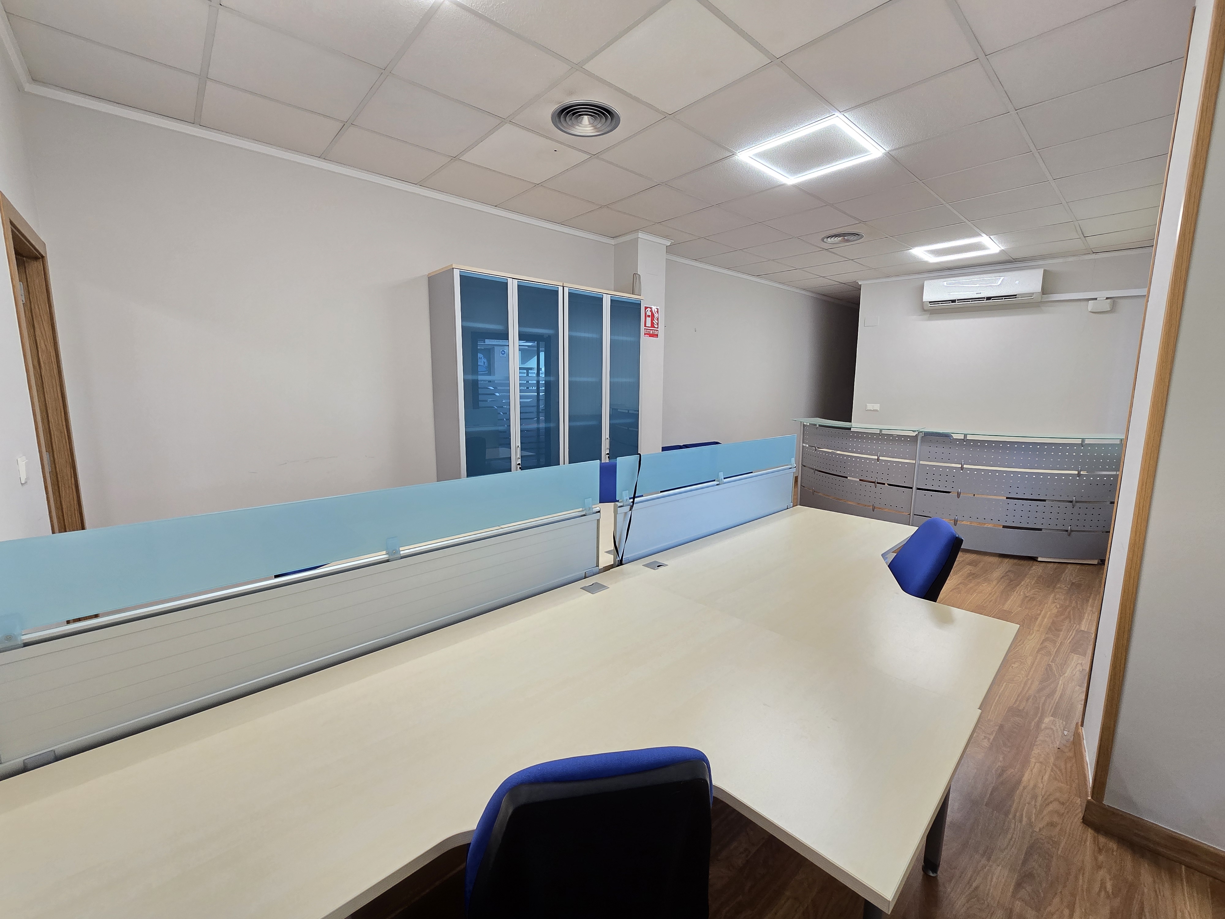 Local comercial en esquina en La Loma, Torrevieja — 87 m² listo para estrenar